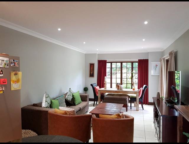 2 BEDROOM FLAT RENTED IN CLIFTON HILL ESTATE